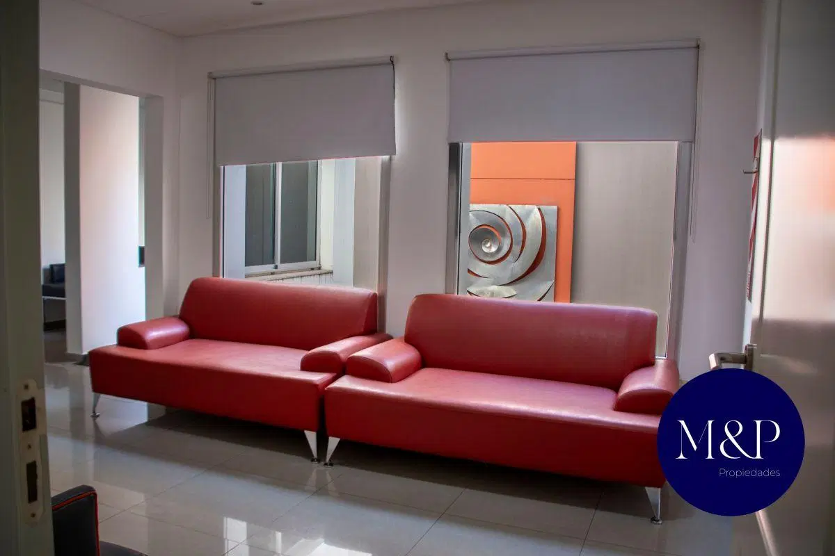 VENTA- CLINICA DE CIRUGÍA ESTÉTICA- VILLA CABRERA 3