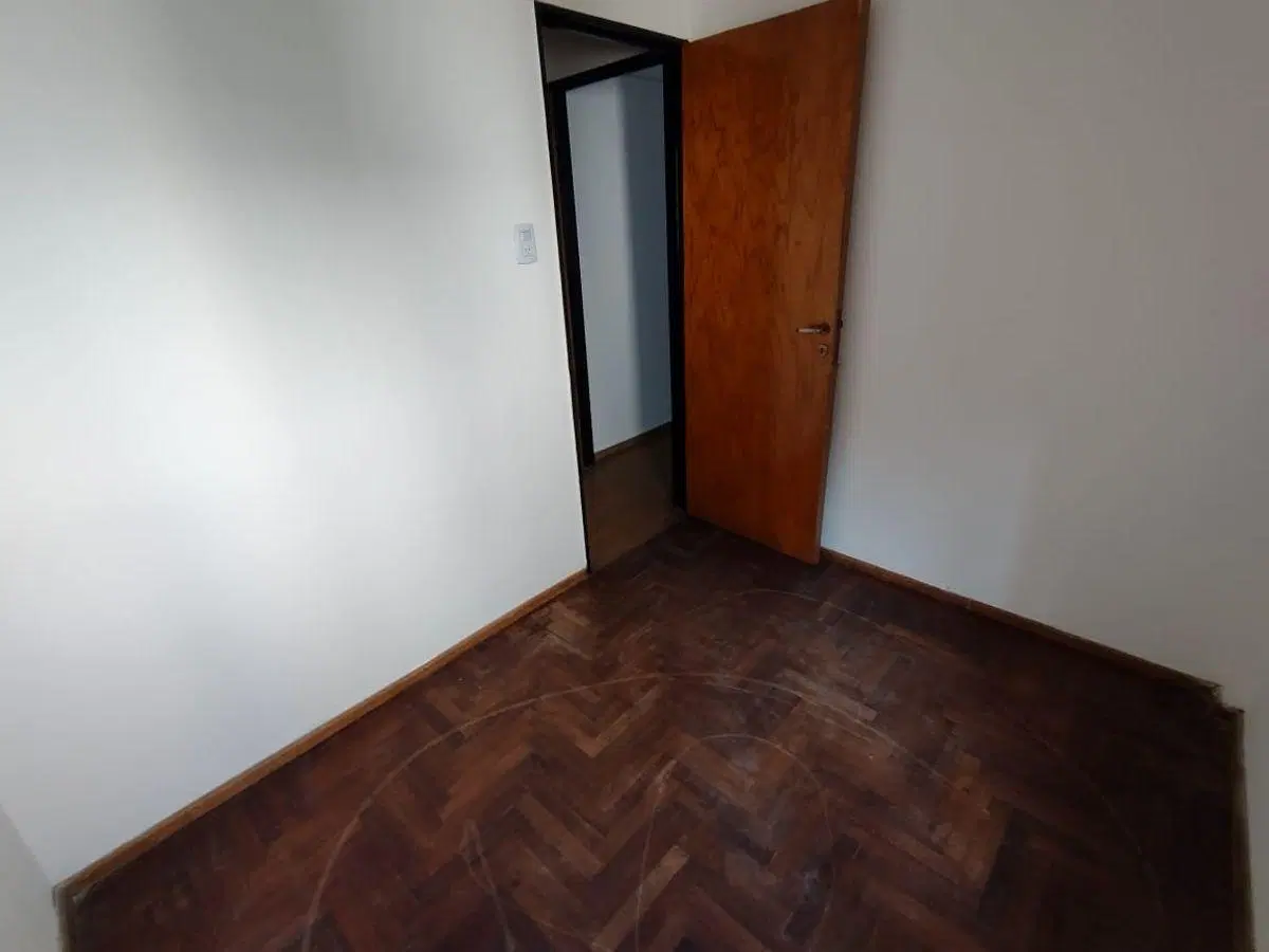 VENTA- DEPARTAMENTO 2 DORMITORIOS- CENTRO 5