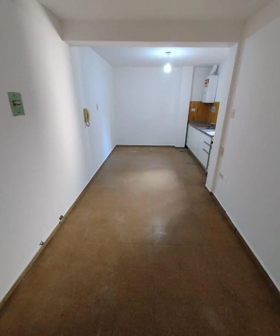 VENTA- DEPARTAMENTO 2 DORMITORIOS- CENTRO 5