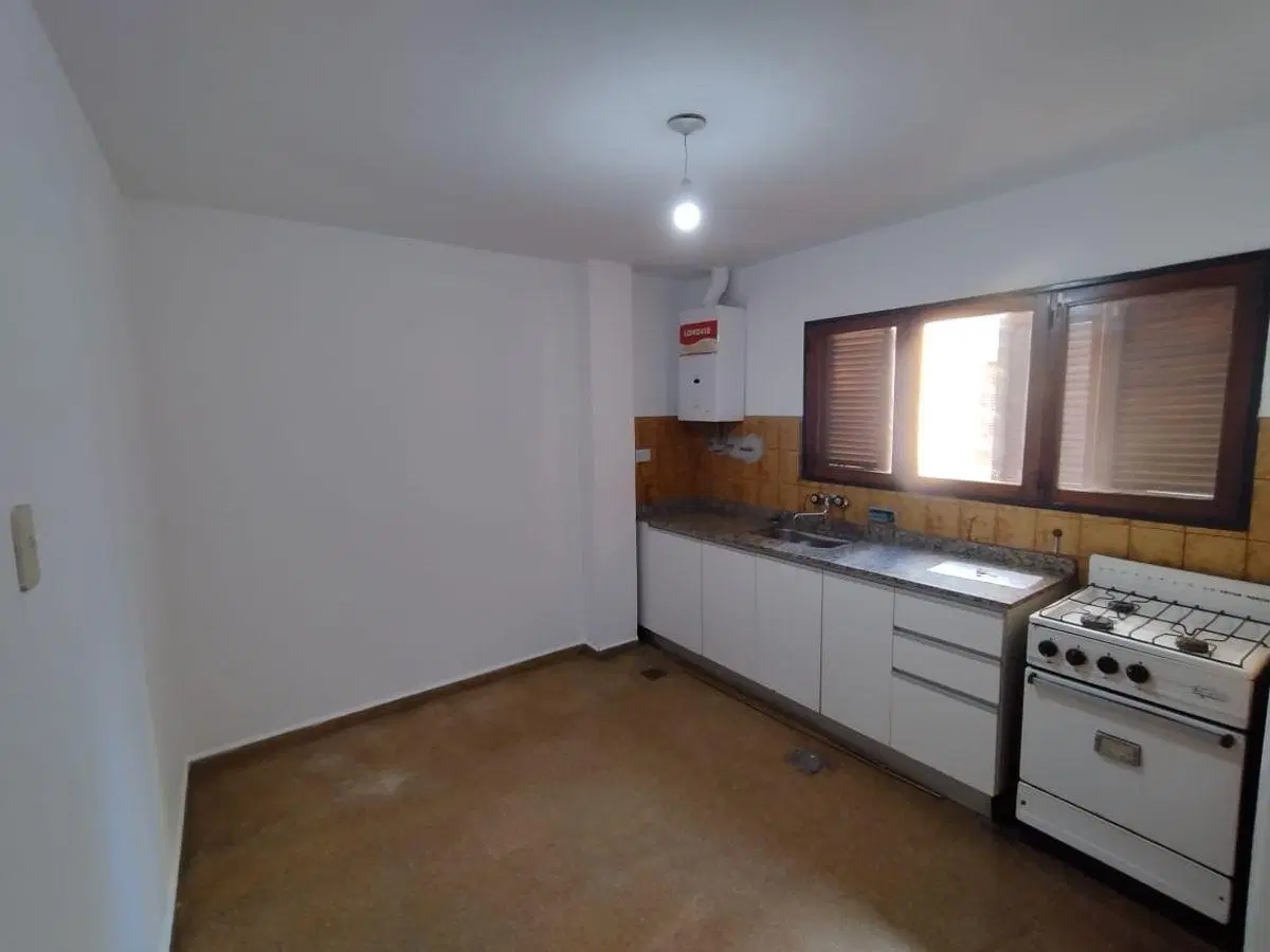 VENTA- DEPARTAMENTO 2 DORMITORIOS- CENTRO 2