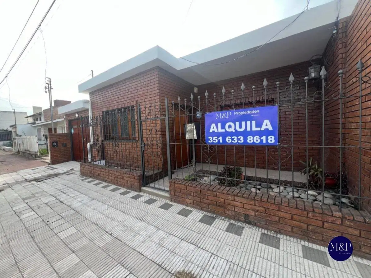 ALQUILER- CASA 3 DORMITORIOS- MARIANO BALCARCE 4