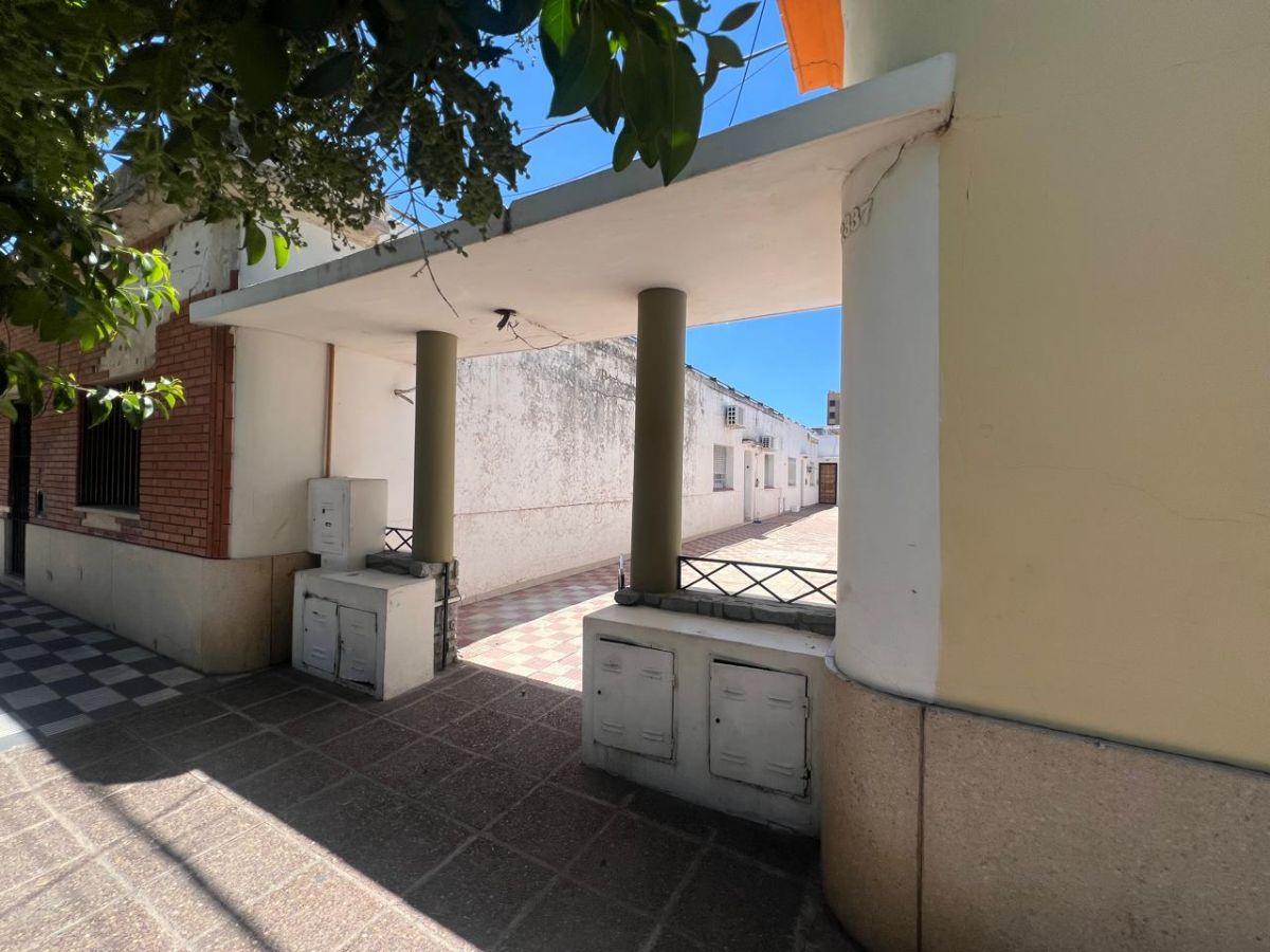 Foto de ALQUILER- DEPARTAMENTO 2 DORMITORIOS CON PATIO- SAN VICENTE, imagen 1