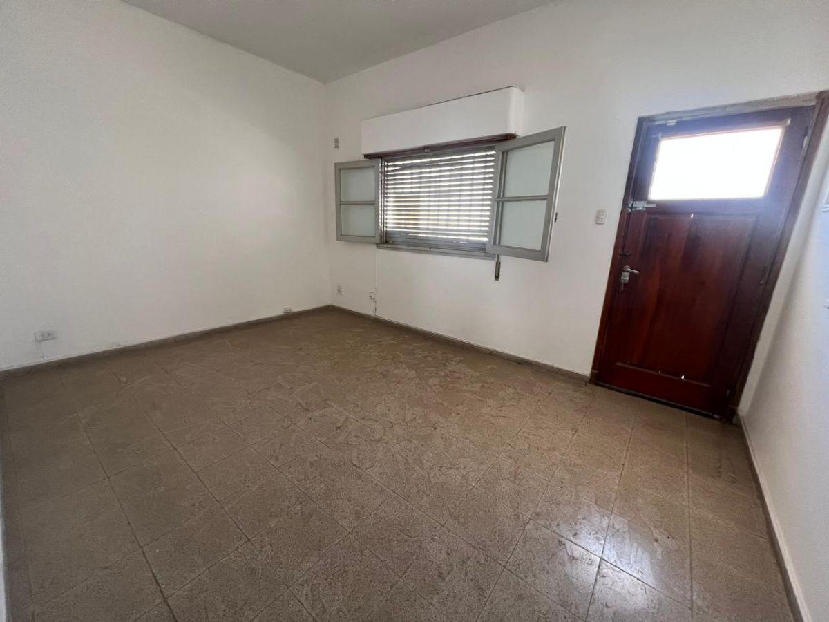 Foto de ALQUILER- DEPARTAMENTO 2 DORMITORIOS CON PATIO- SAN VICENTE, imagen 3