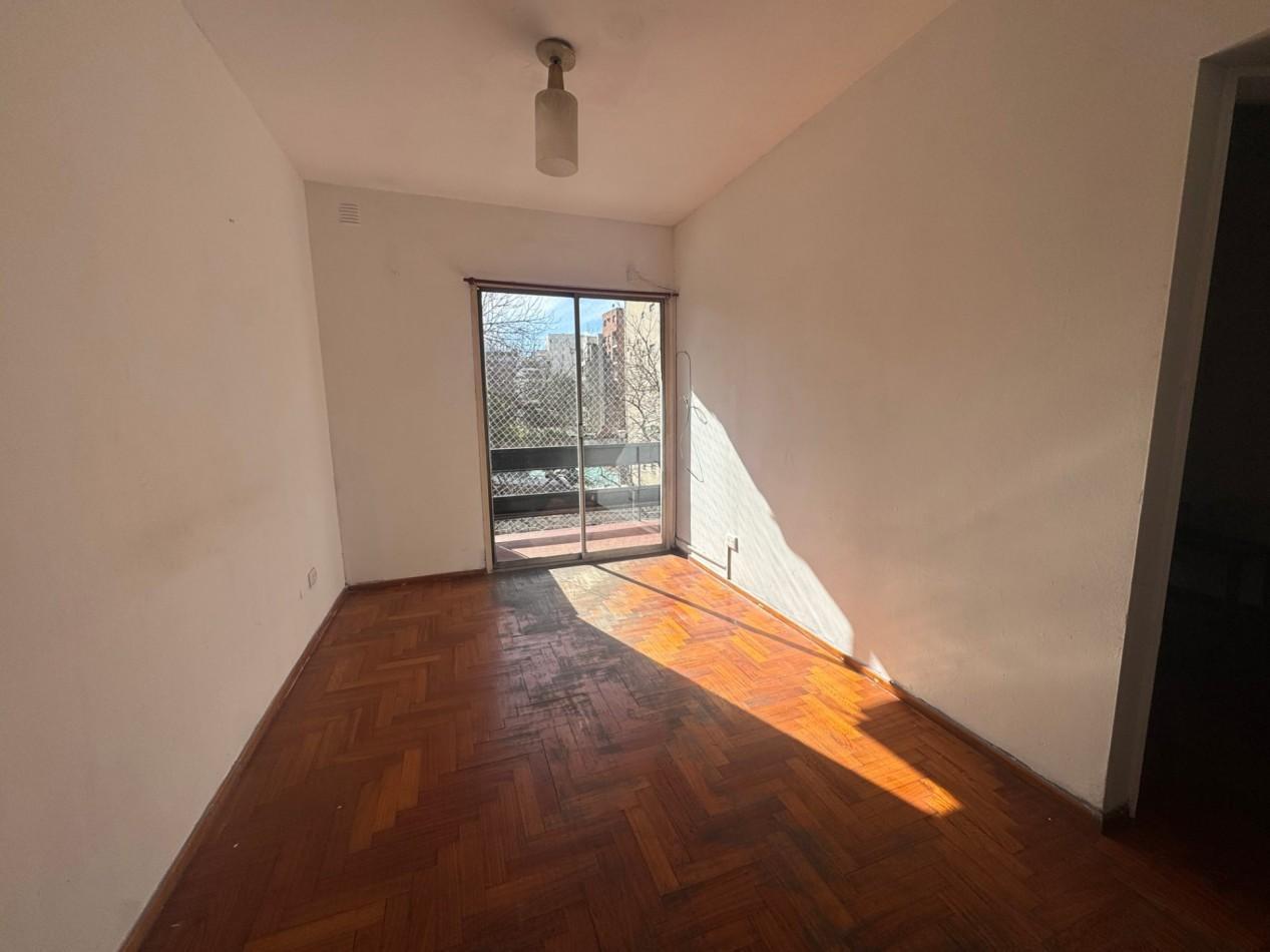 Foto de 2 AMBIENTES AL FRENTE CON BALCON | MUY LUMINOSO | CABALLITO, imagen 2
