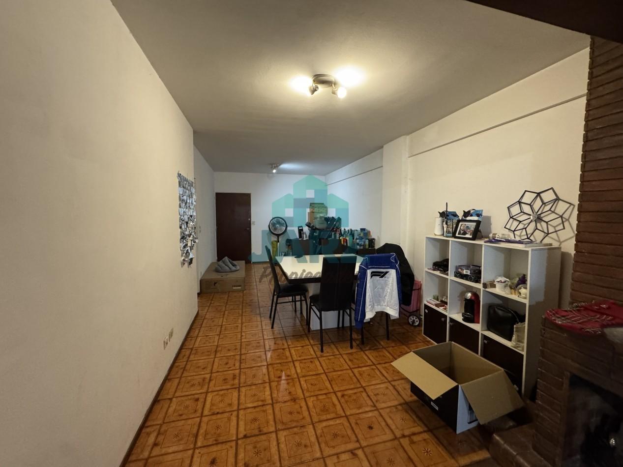 Foto de RETASADO!! Departamento de 3 dormitorios Av mitre Avellaneda, imagen 1