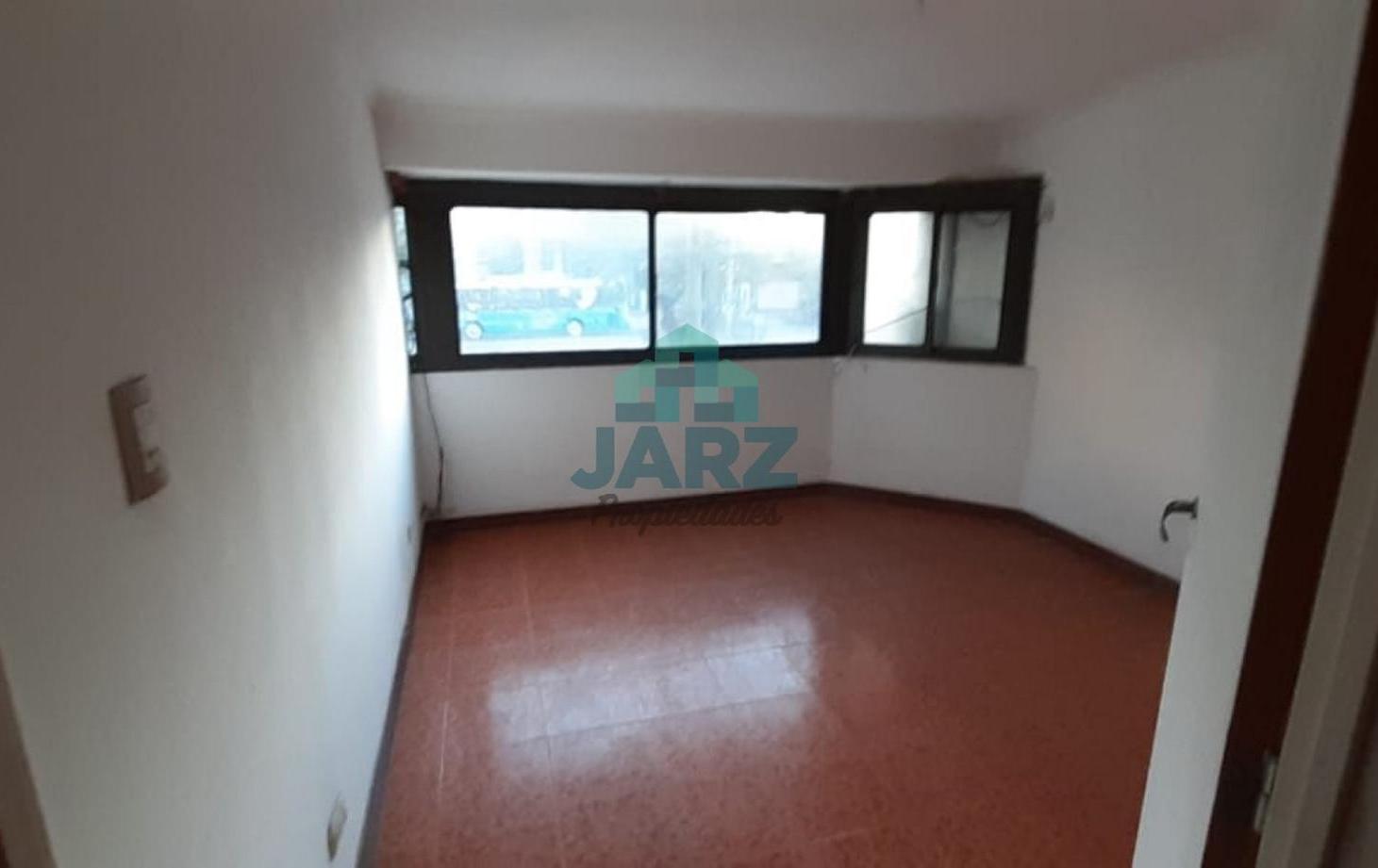 Foto de RETASADO!! Departamento de 3 dormitorios Av mitre Avellaneda, imagen 3