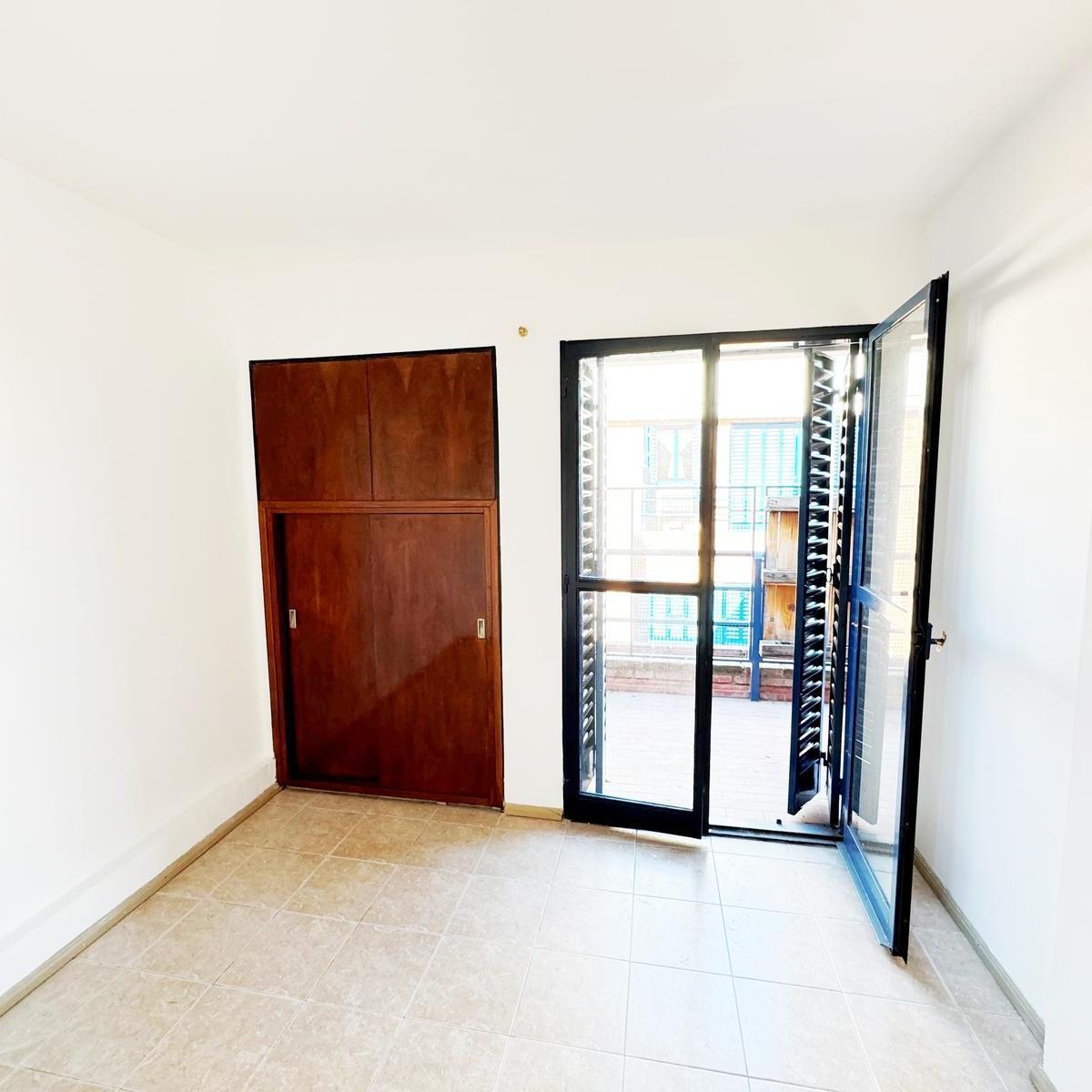 Depto Duplex Único en Su Tipo A La Venta con Gran Balcón y Asador en El Centro 2