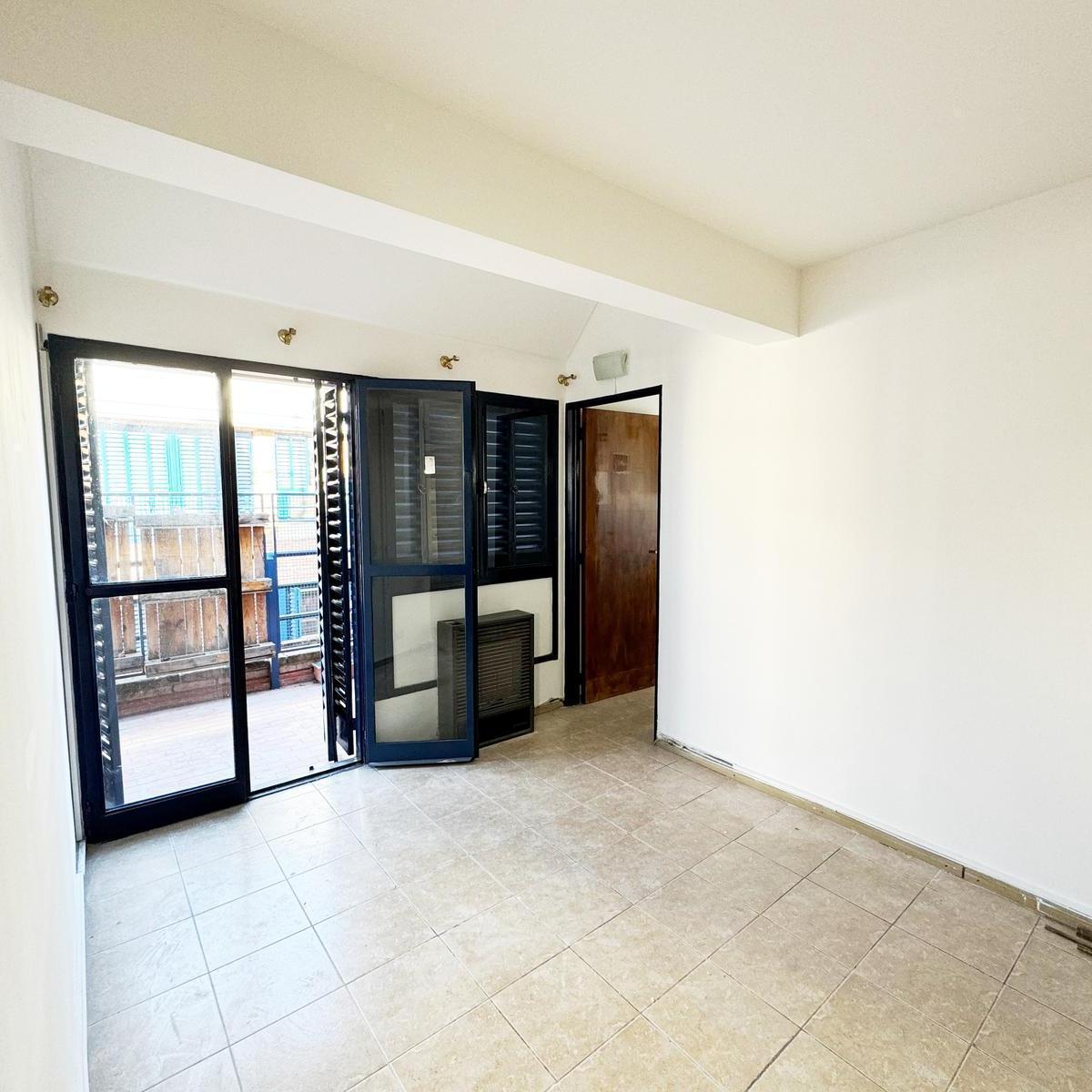 Depto Duplex Único en Su Tipo A La Venta con Gran Balcón y Asador en El Centro 4