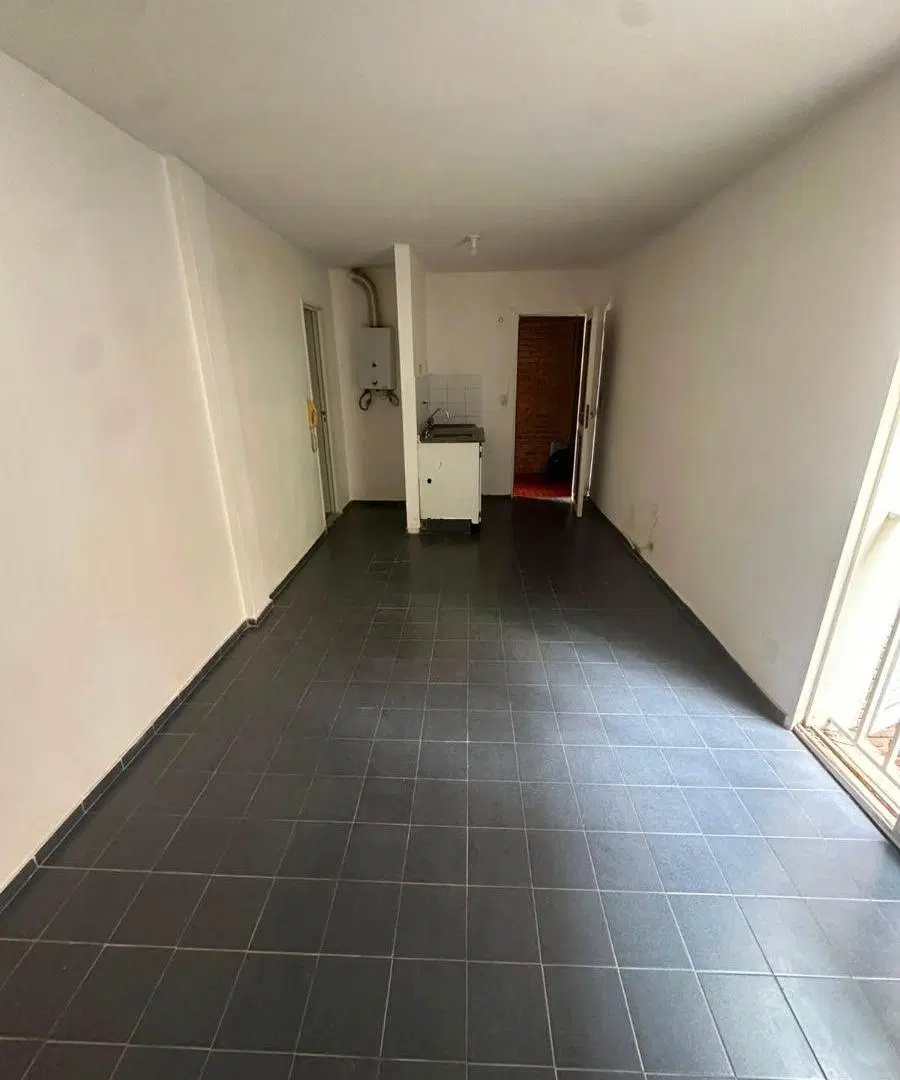 MONOAMBIENTE EN ALQUILER – CENTRO – SANTA FE 338 - CON LUZ Y GAS 2