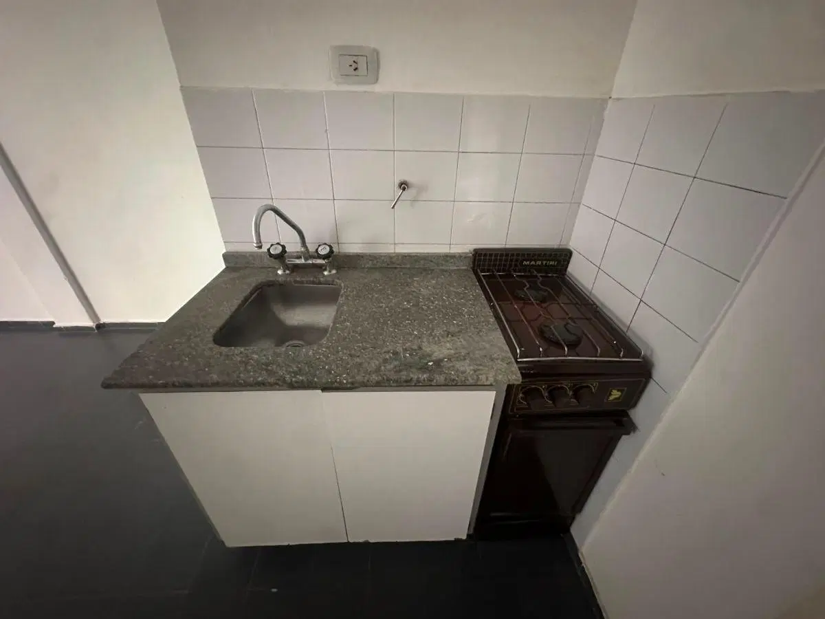 MONOAMBIENTE EN ALQUILER – CENTRO – SANTA FE 338 - CON LUZ Y GAS 5