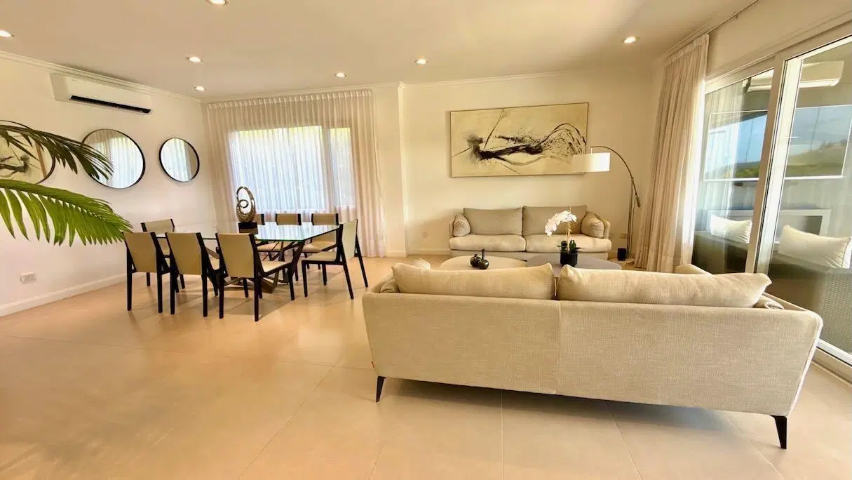 Barrio Los Lagos Casa al lago en venta 2
