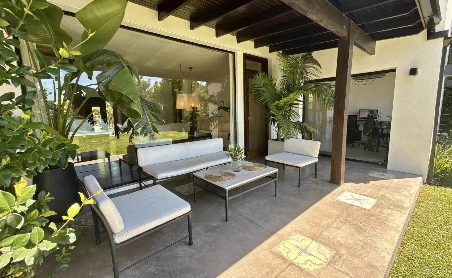 Casa Barrio Altamira al lago 3