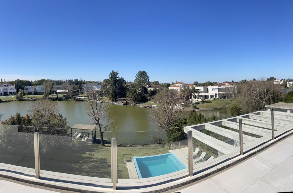 Foto de Casa en el Barrio Los Castores. Nordelta, imagen 1