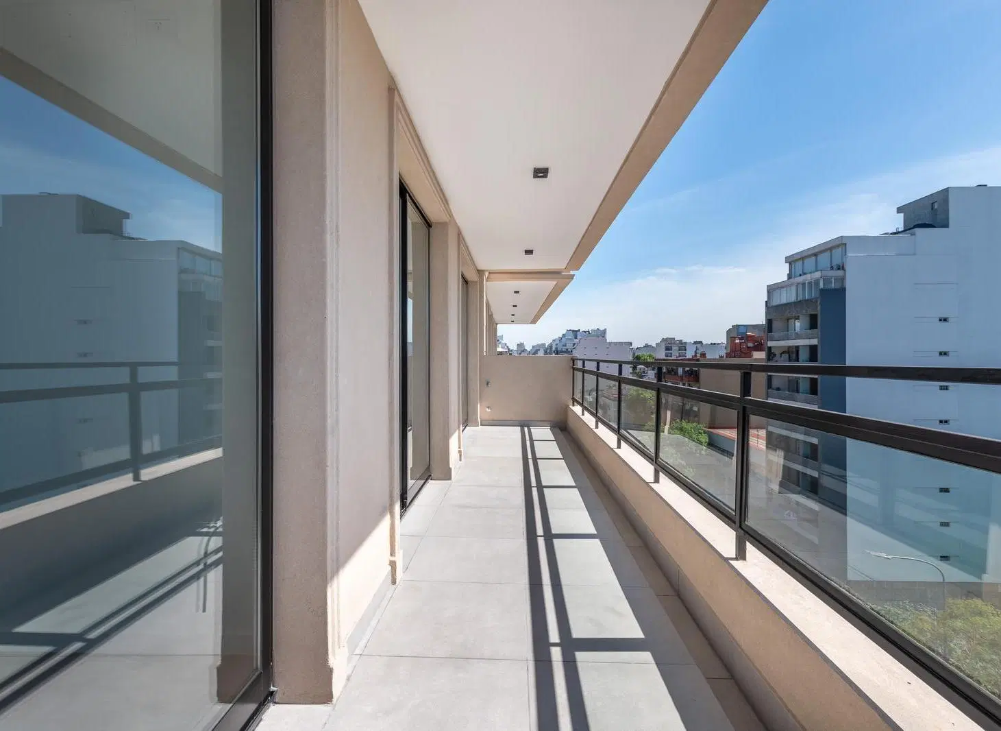 3 ambientes a estrenar con terraza propia de 24 mts cuadrados 4