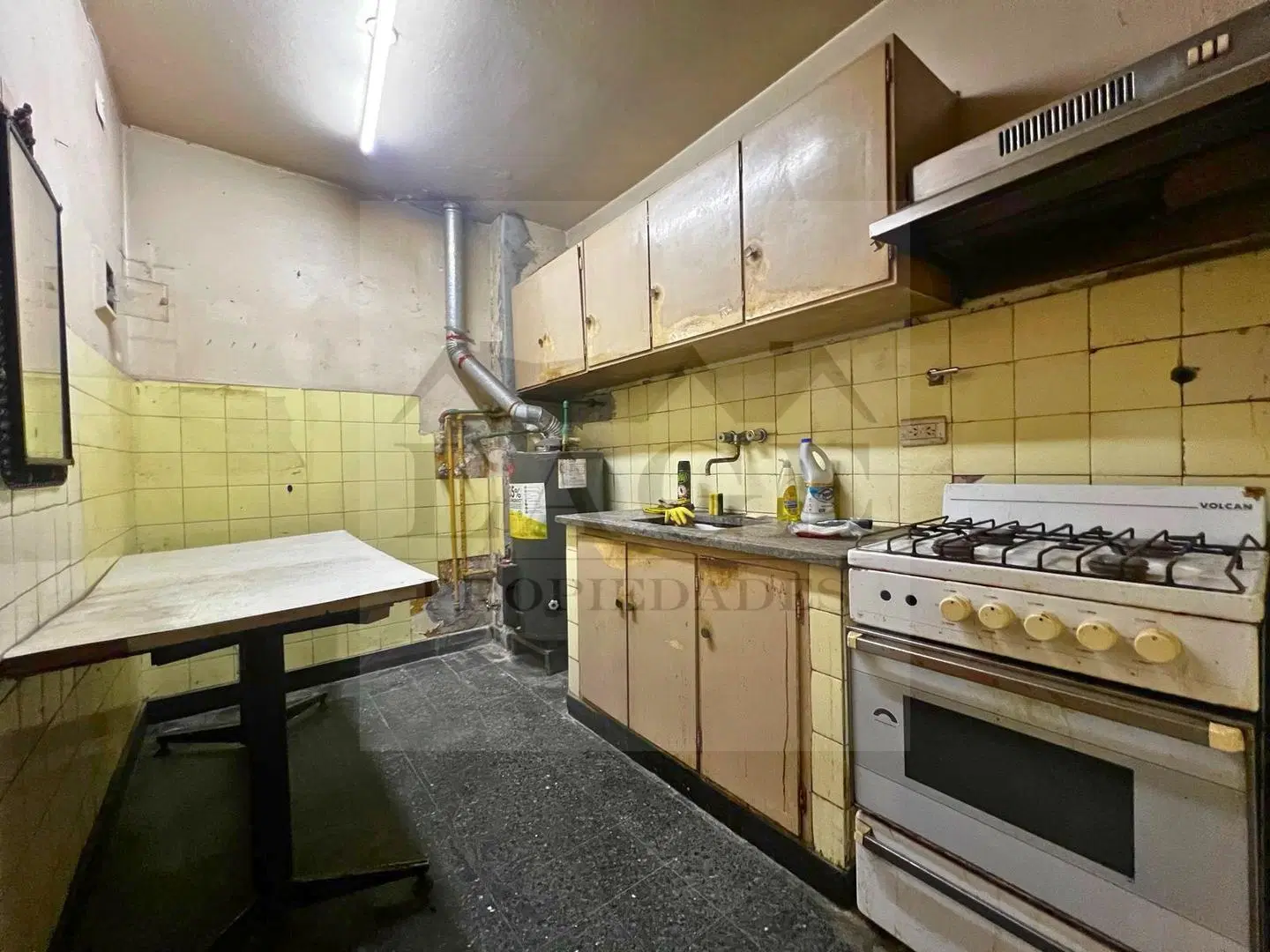 DEPARTAMENTO 3 AMB AL FRENTE CON PATIO A RECICLAR 5