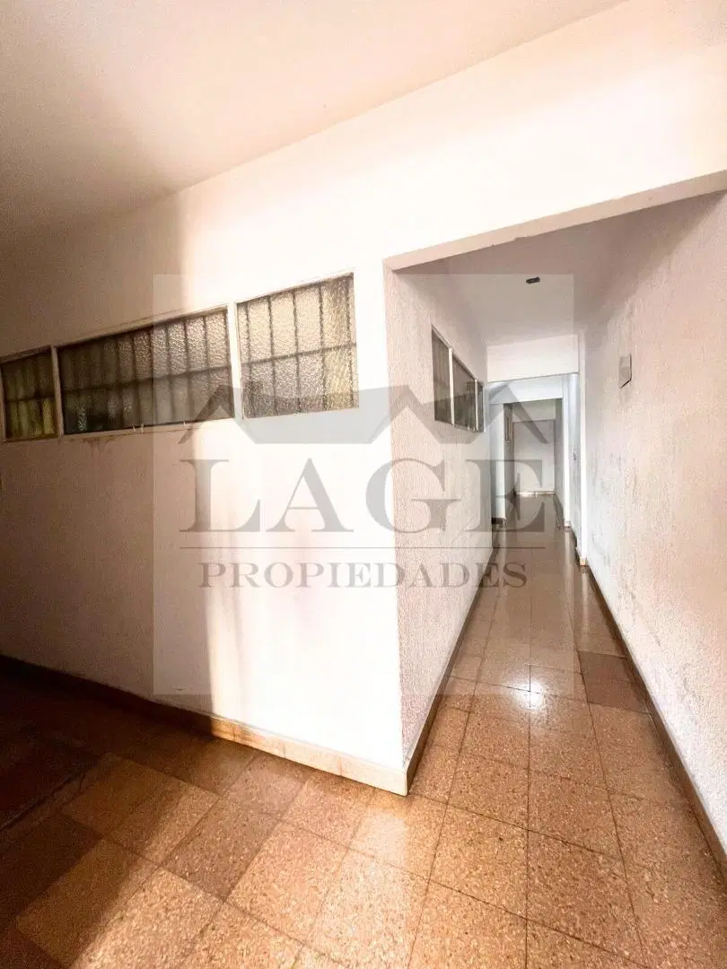 DEPARTAMENTO 3 AMB AL FRENTE CON PATIO A RECICLAR 4