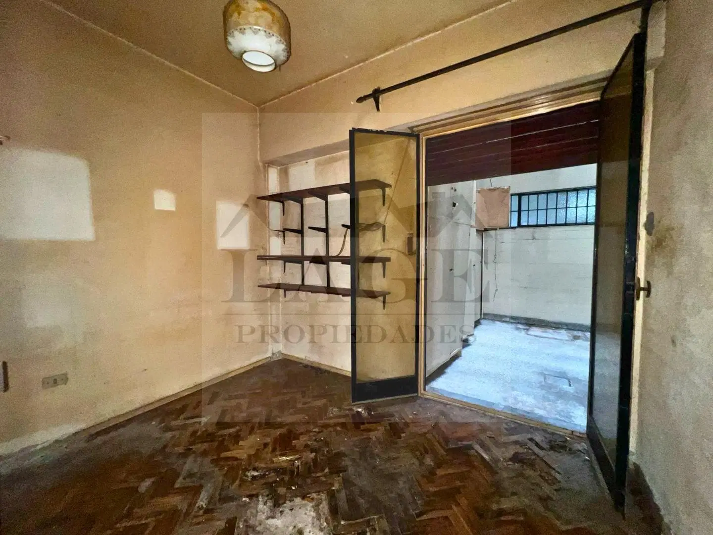 DEPARTAMENTO 3 AMB AL FRENTE CON PATIO A RECICLAR 3