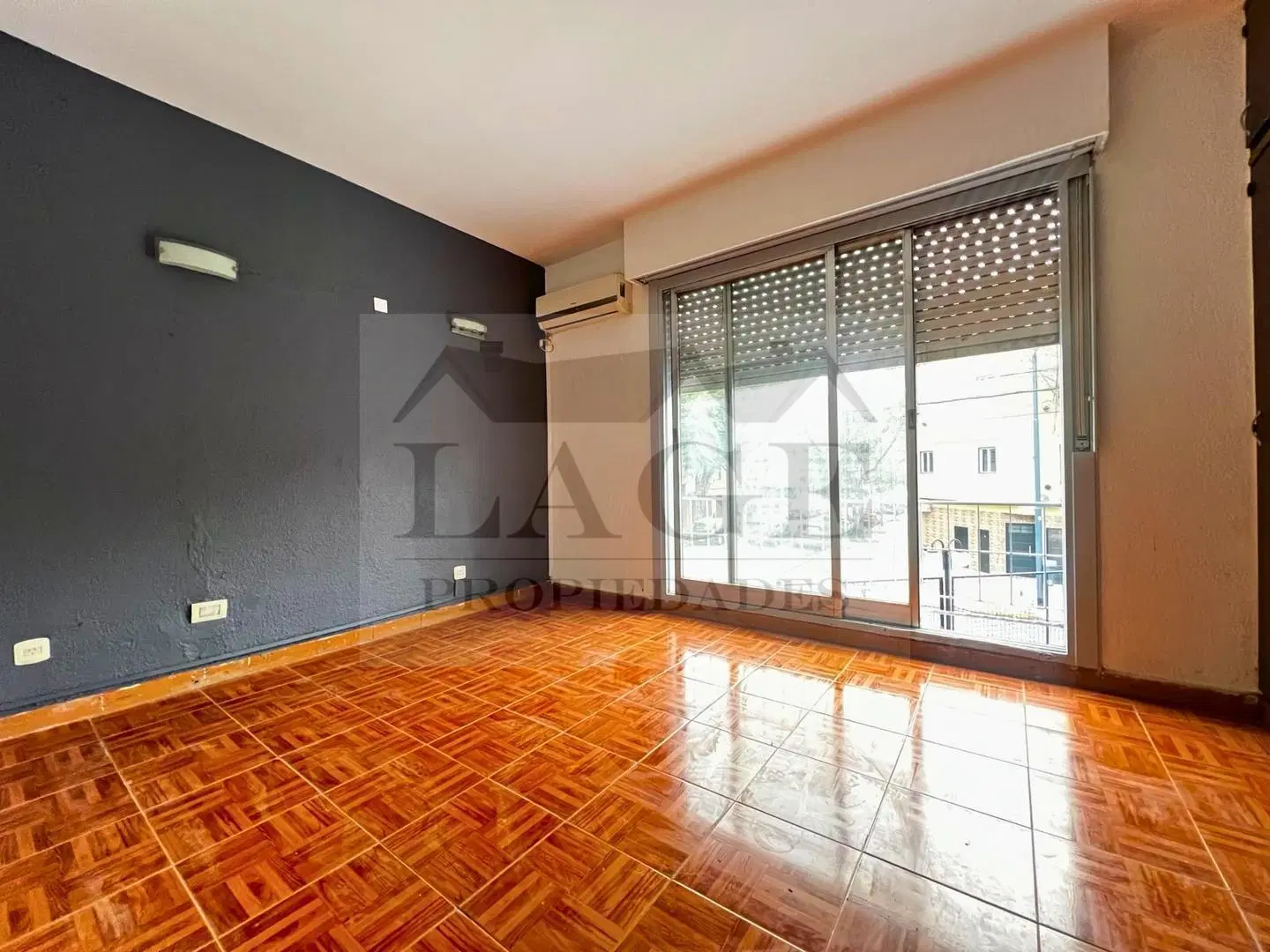 PH 2 AMB EN 1° PISO AL FRENTE SIN EXPENSAS 4