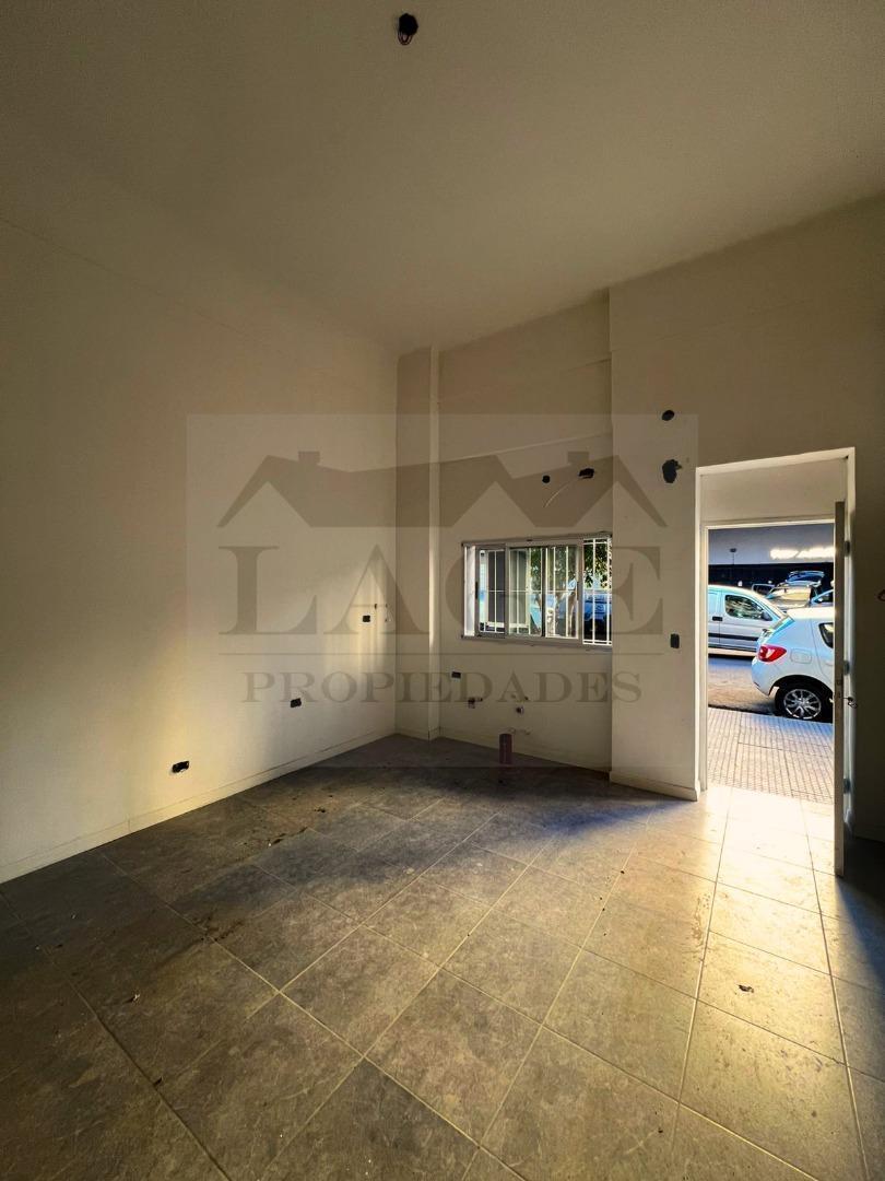 Foto de PH PB FRENTE PATIO 1o2 AMB S/EXPENSA RECICLADO, imagen 1