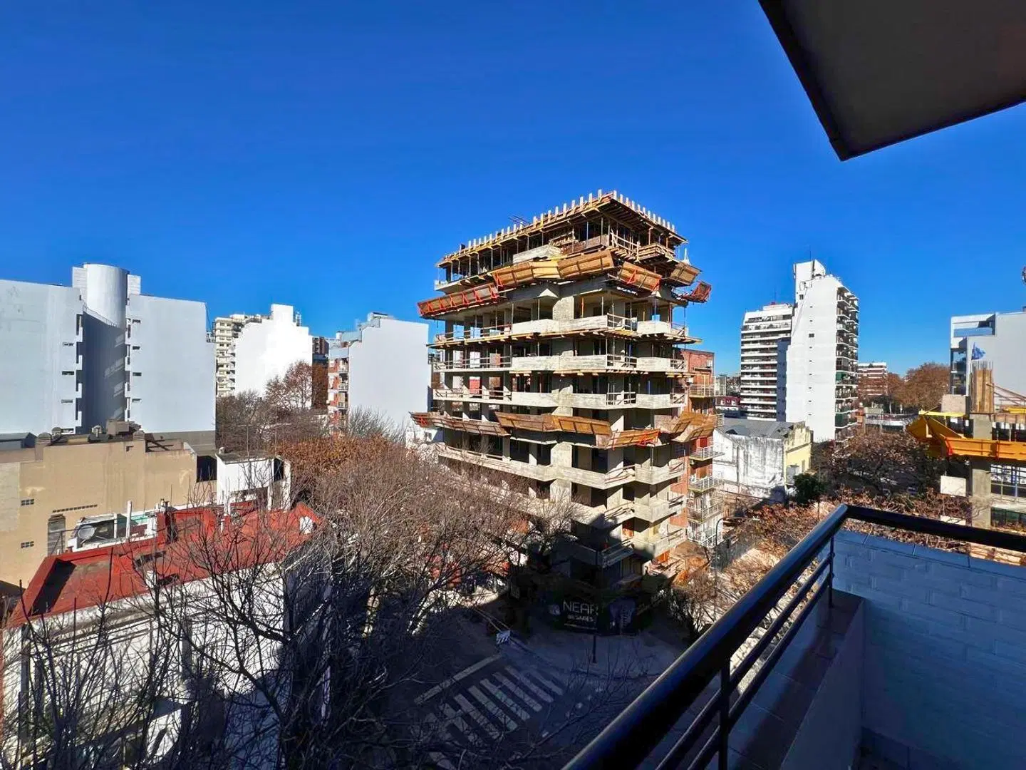 DEPTO 2 AMB C/BALCON FRENTE LUMINOSO MUY BUENA UBICACION 4
