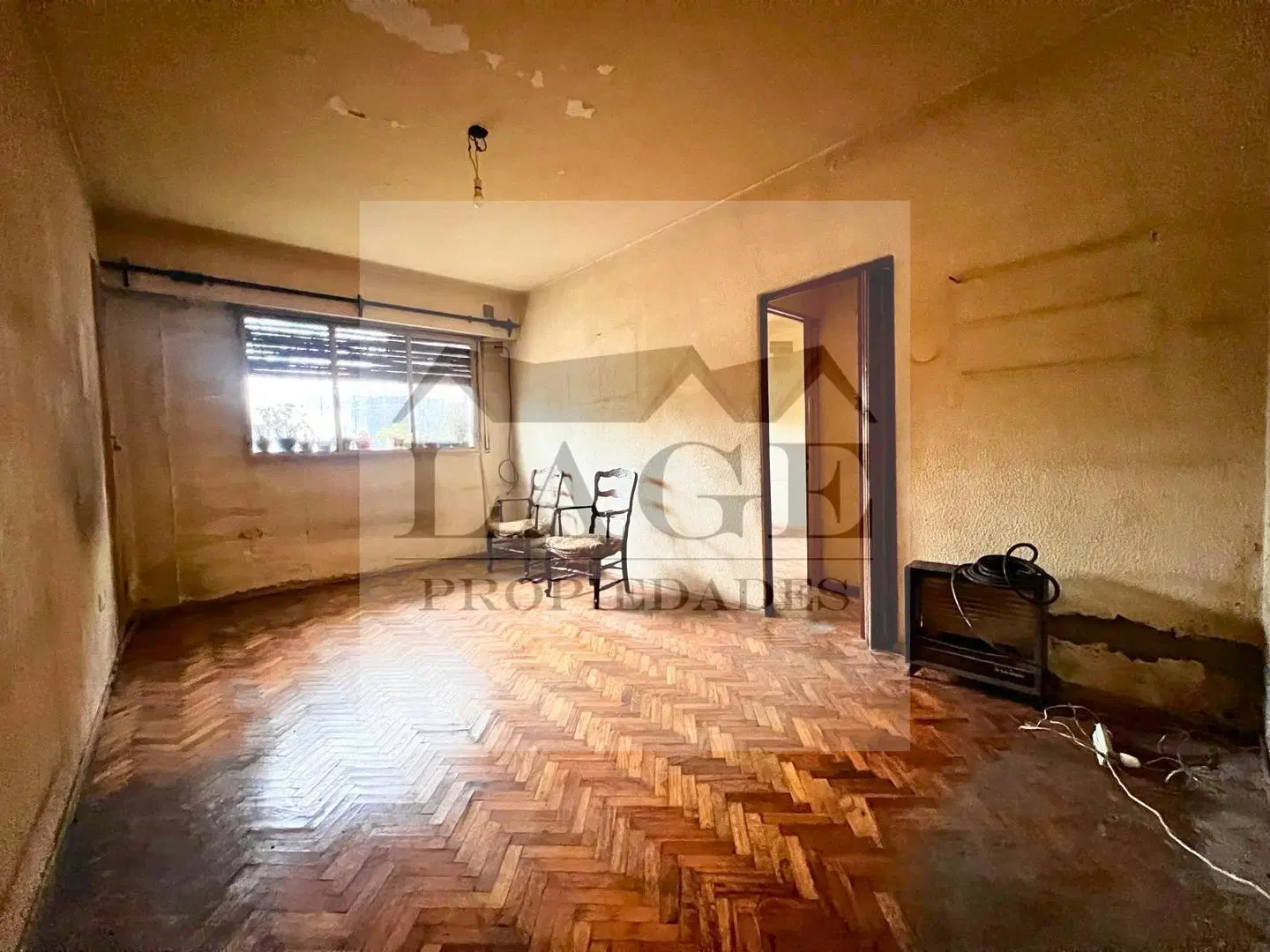 DEPARTAMENTO 3 AMB AL FRENTE CON PATIO A RECICLAR 8