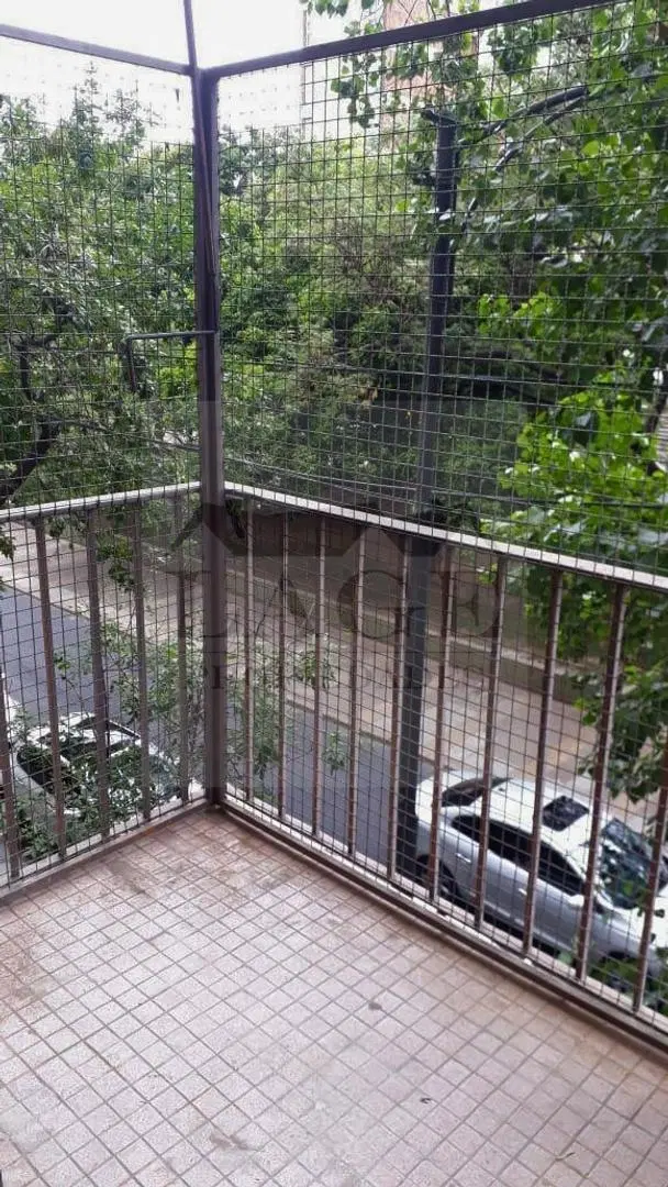 MUY BUEN 3 AMB AL FRENTE CON BALCON RECICLADO DE 45 M² APROX 4