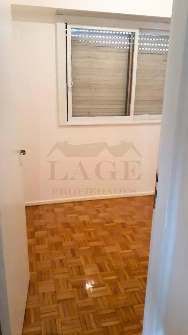 MUY BUEN 3 AMB AL FRENTE CON BALCON RECICLADO DE 45 M² APROX 2