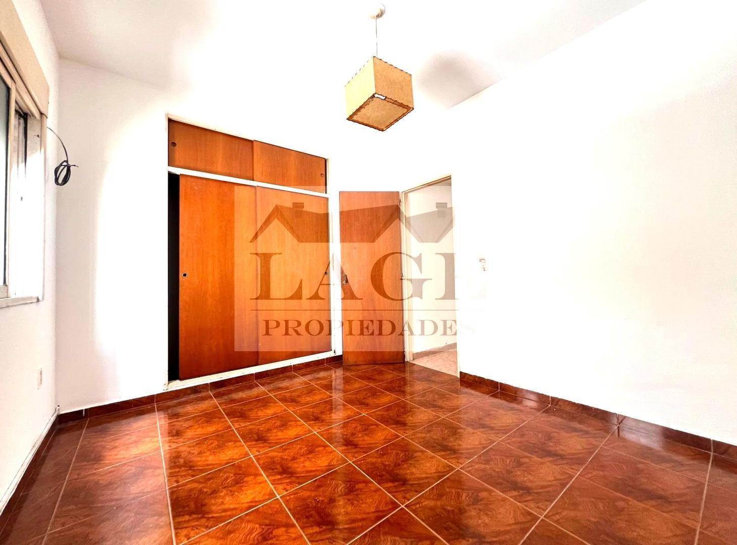 Foto de DEPTO 2 AMB C/PATIO PB BAJA EXPENSA, imagen 2