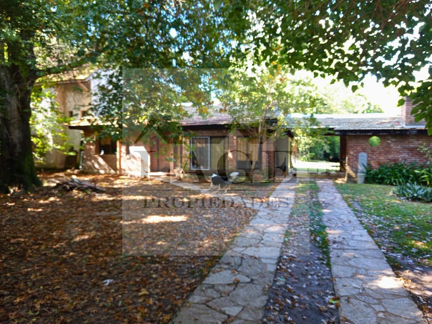Foto de TIPO CASA QUINTA 6 AMB 3 BAÑOS C/PILETA LOTE 1600 METROS, imagen 1