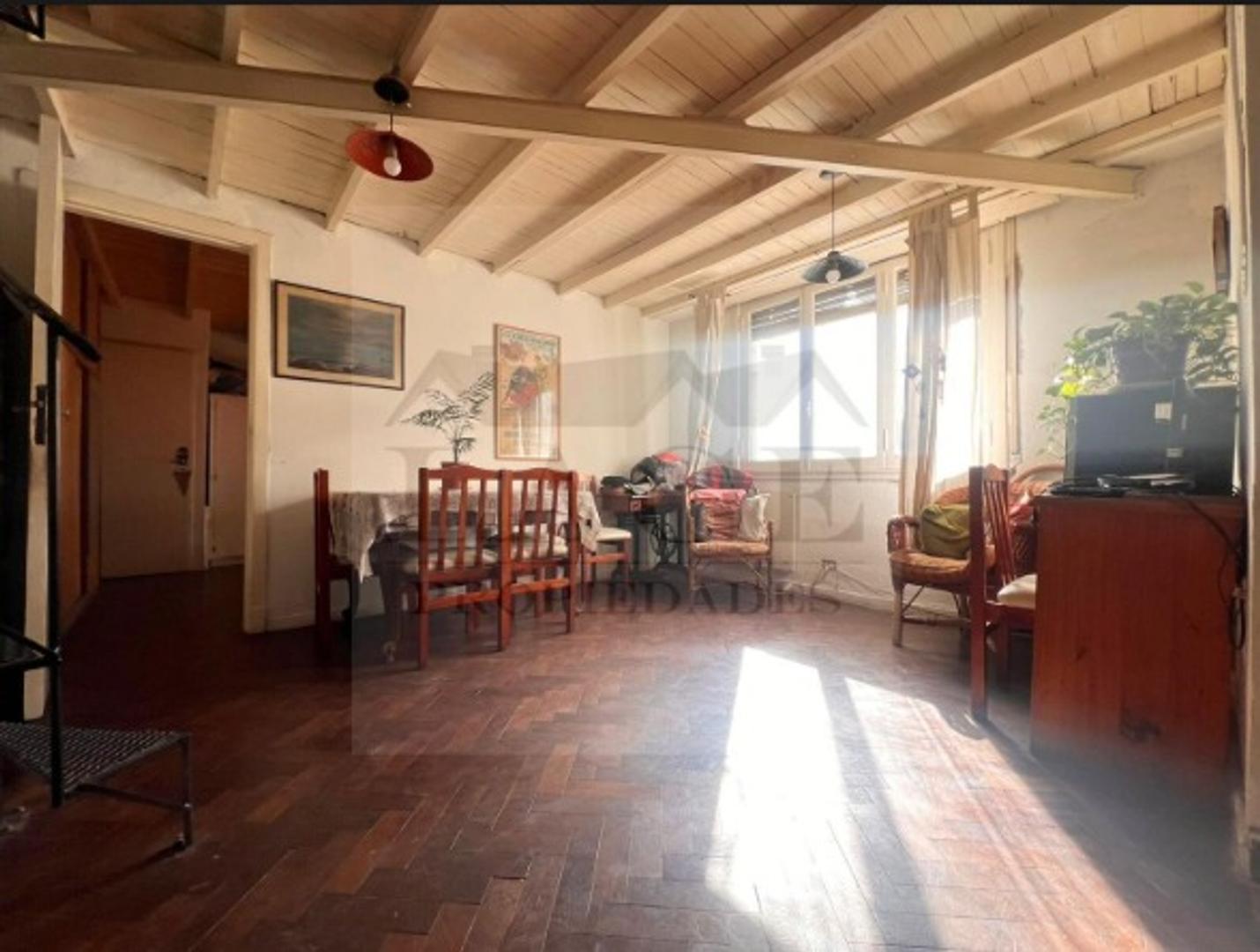 Foto de 3 AMB + ESCRITORIO DUPLEX PATIO TERRAZA(chica) BAJA EXPENSA, imagen 2