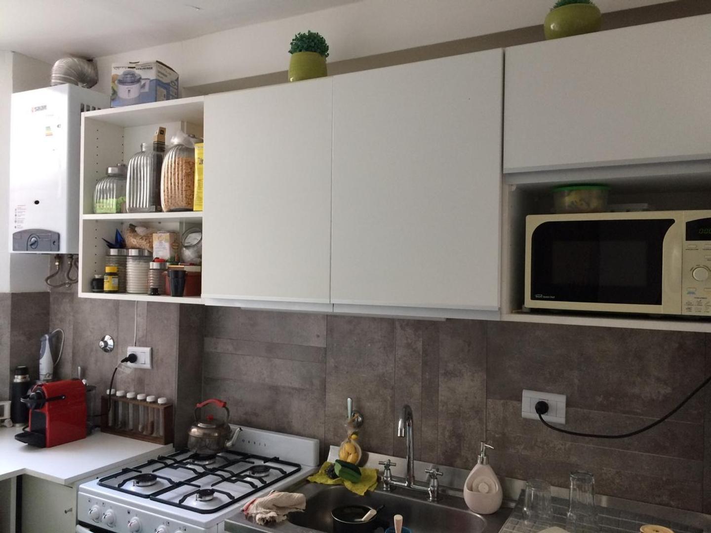Foto de DEPTO 2 AMB BALCON RECICLADO 50 MTS AV. LIBERTADOR, imagen 3