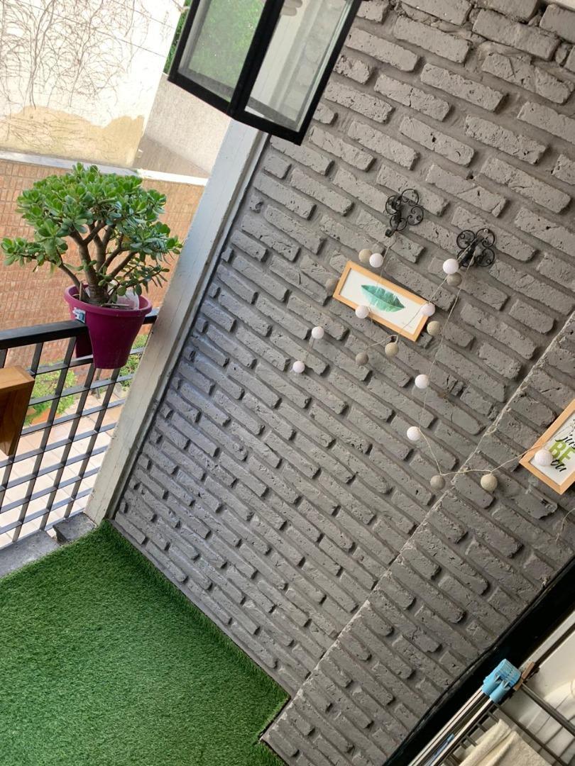 Foto de DEPTO 2 AMB BALCON RECICLADO 50 MTS AV. LIBERTADOR, imagen 2