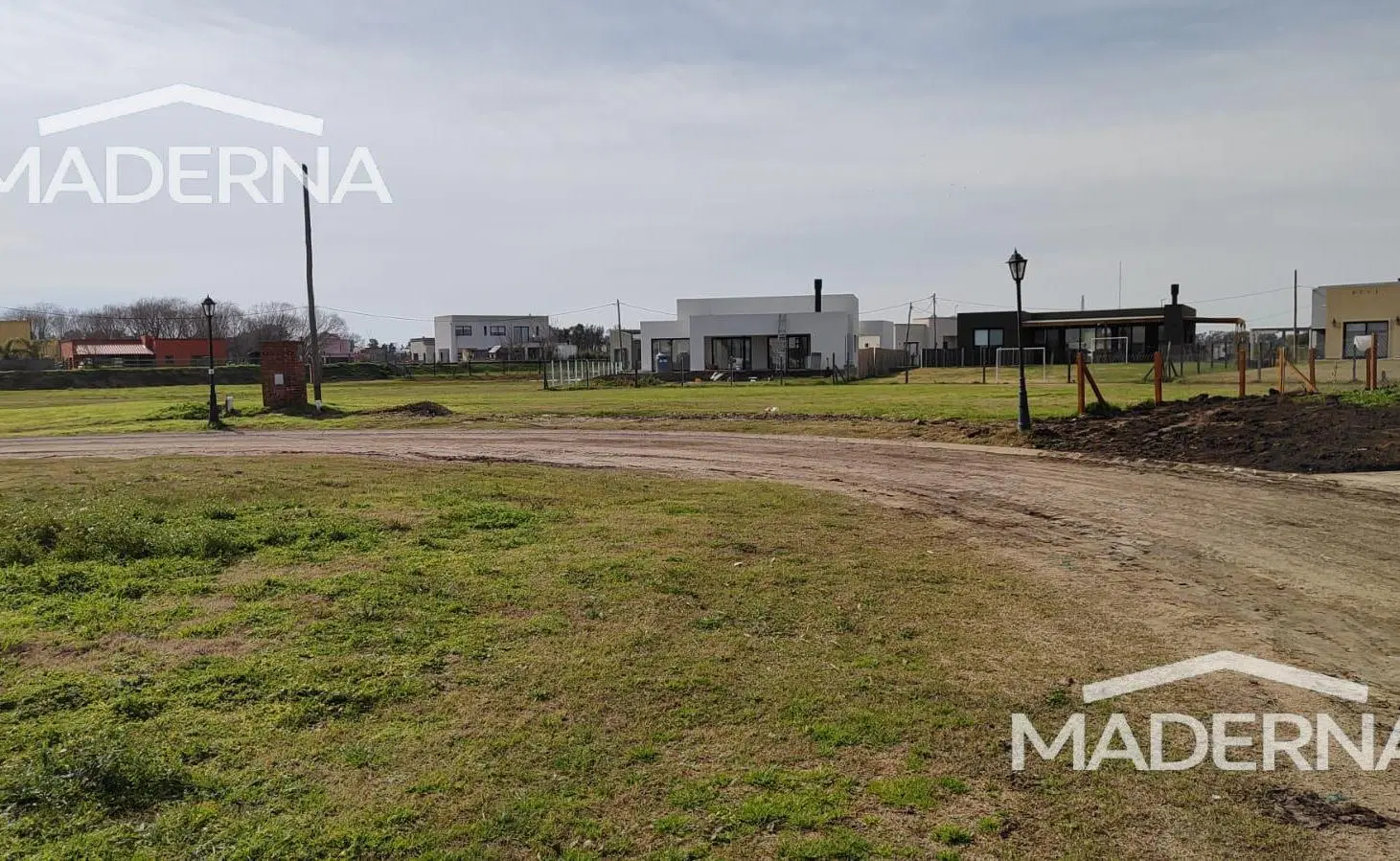 Terreno de 800 m² en venta en Club Manuel Belgrano 5
