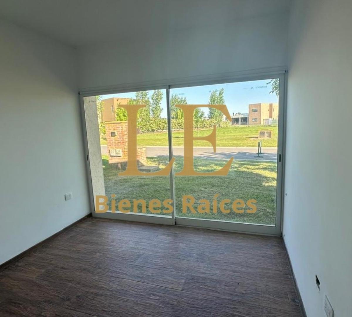 Foto de Venta Casa San Sebastian Area 1, imagen 4