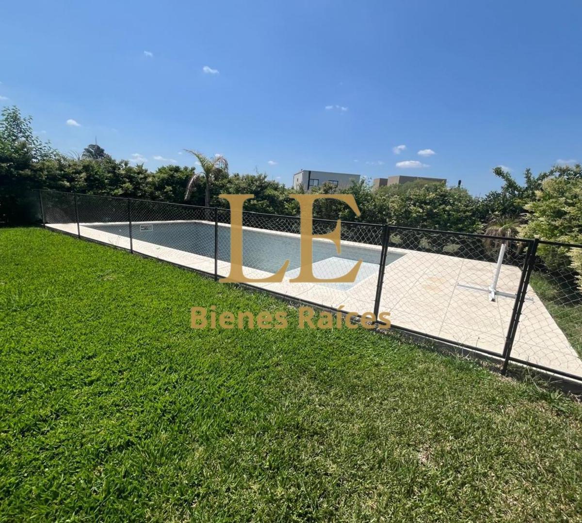 Venta Casa Barrio Santa Elena - Pilar del Este 5