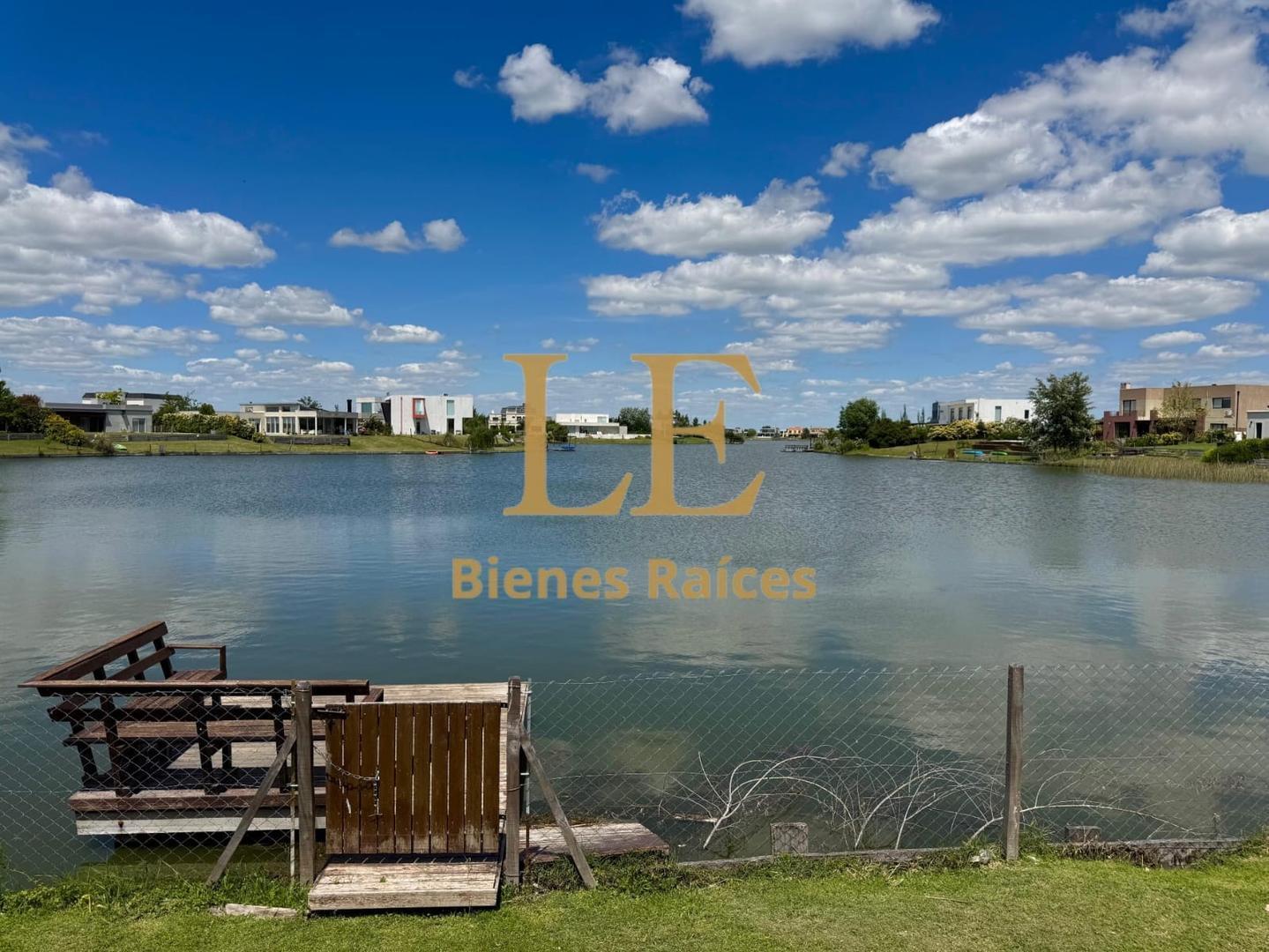 Foto de Venta Casa en San Sebastian - Área 5, imagen 2