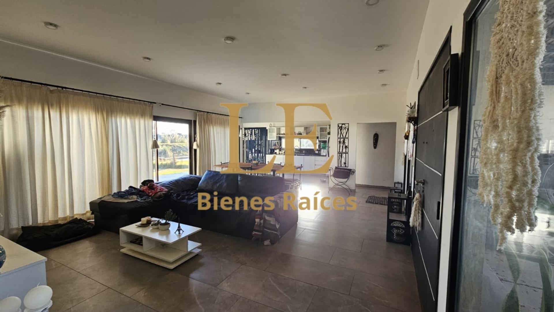 Foto de VENTA DE CASA EN EL NAUDIR, imagen 2
