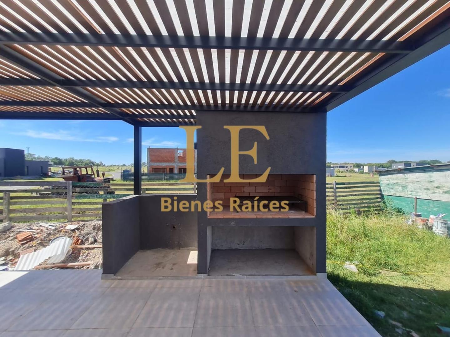 Foto de VENTA CASA A ESTRENAR BARRIO SAN SEBASTIAN AREA 13B, imagen 3