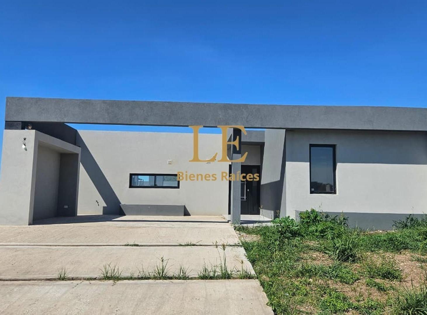 Casa en Venta - San Sebastian - Area 13