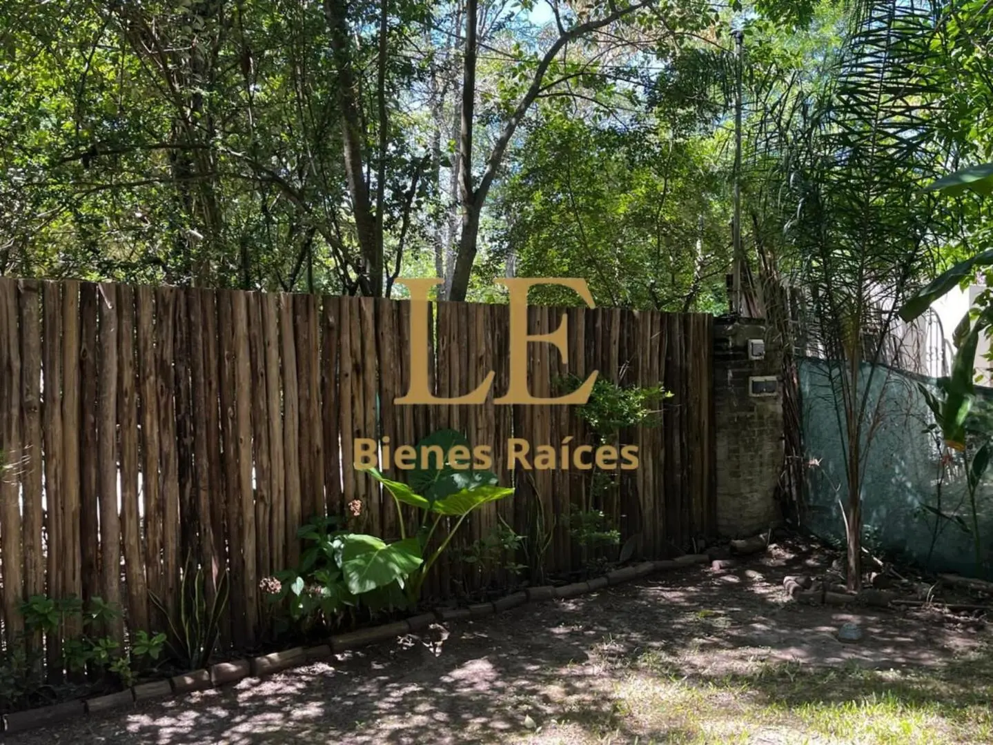 VENTA CASA BARRIO LA BOTA BENAVIDEZ 5