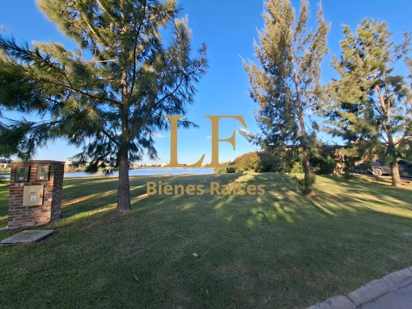 LOTE A LA LAGUNA EN EL NAUDIR 2
