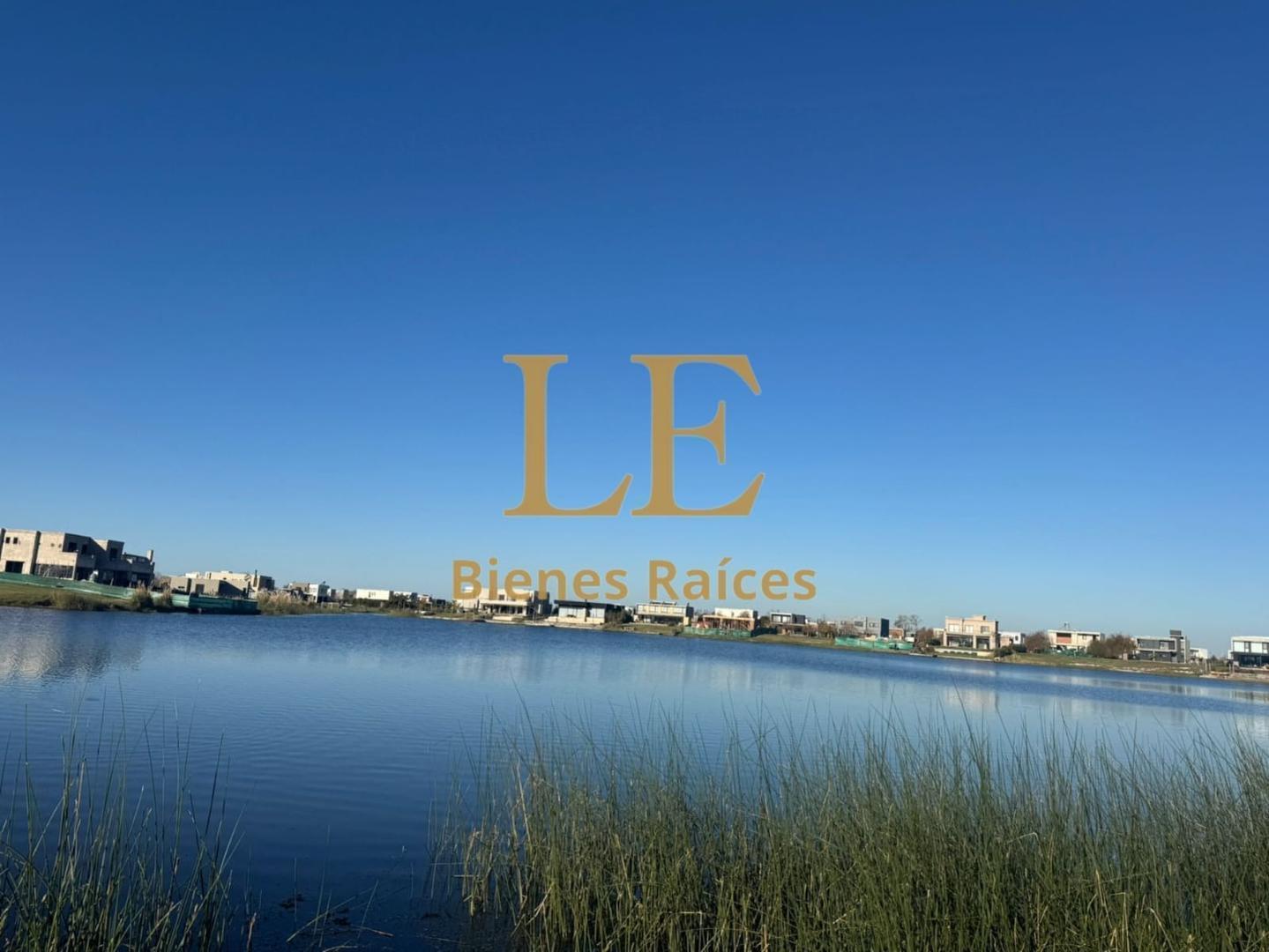 LOTE A LA LAGUNA EN EL NAUDIR