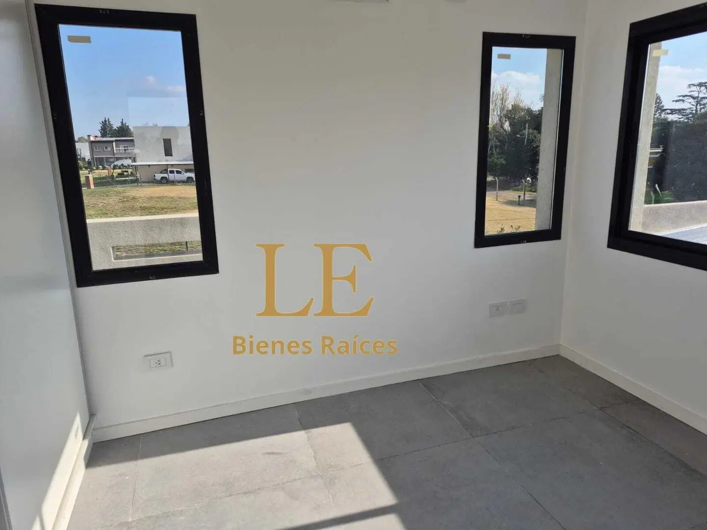 Venta de casa lote interno en Santa Elisa, Pilar del Este 3