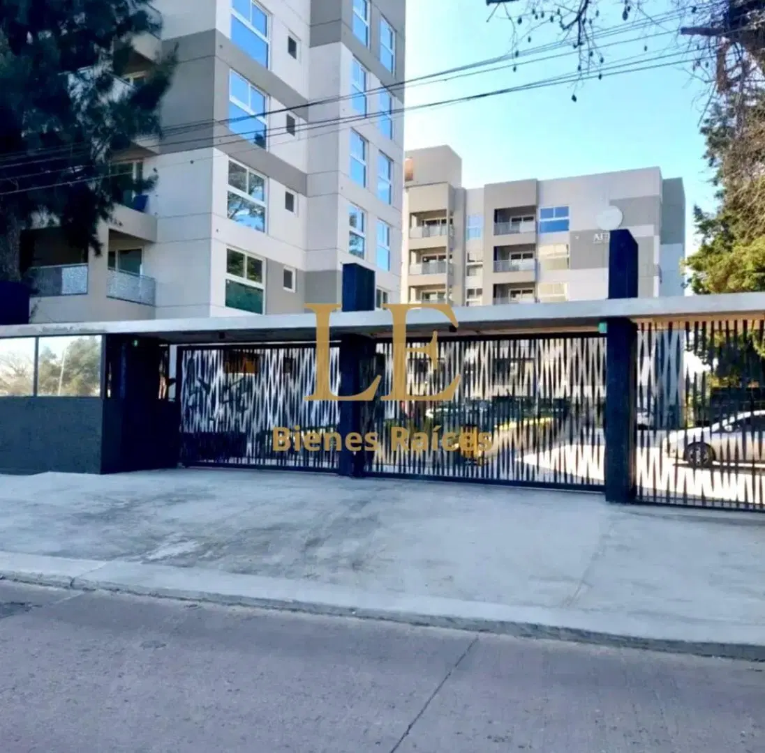 Venta Departamento 4 ambientes con cochera 5