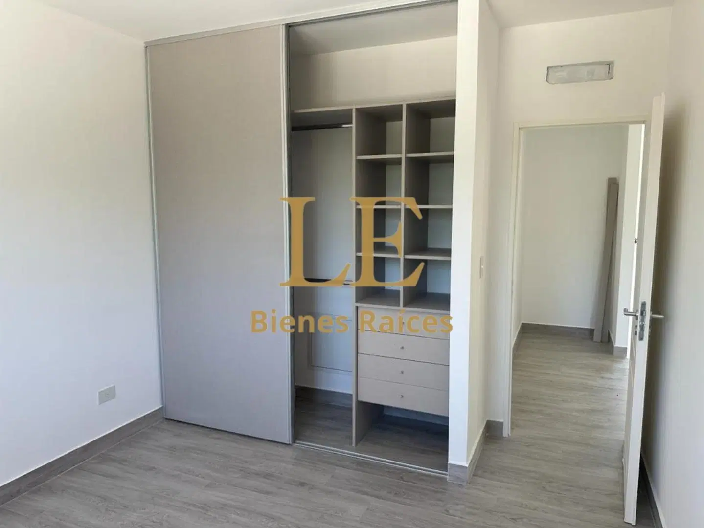 ALQUILER CASA EN EL NAUDIR 3