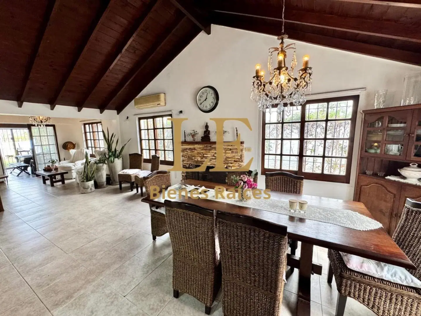 Venta Casa en Aranjuez Country Club APTO CREDITO 4