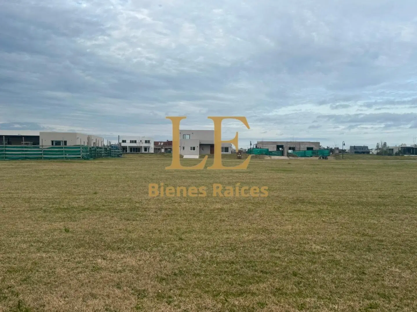 VENTA LOTE INTERNO EN EL NAUDIR 4