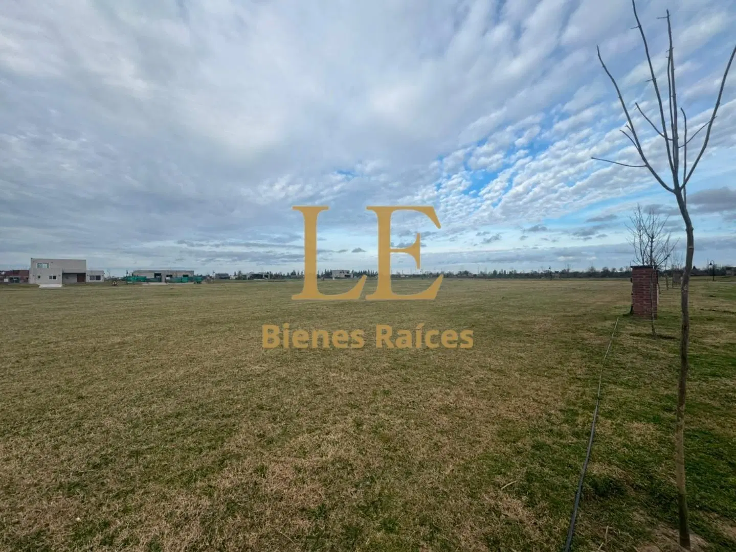 VENTA LOTE INTERNO EN EL NAUDIR 5