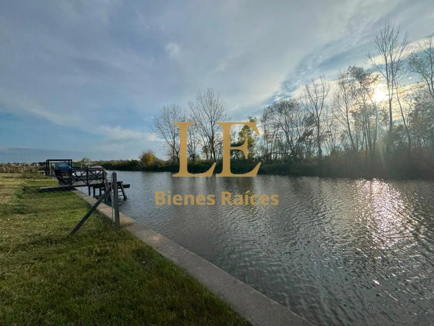 VENTA LOTE AL RIO EN EL NAUDIR 4