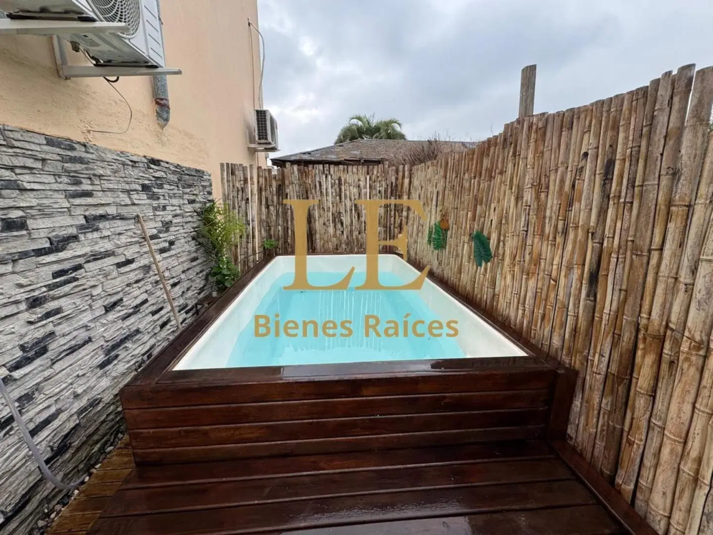 Venta Casa triplex en Jardines de Escobar 2